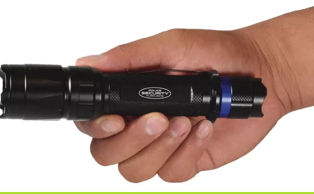 Linterna LED Táctica Recargable - Alta Potencia con Zoom y Luz de Emergencia SOS (Ref: 5057/100114)